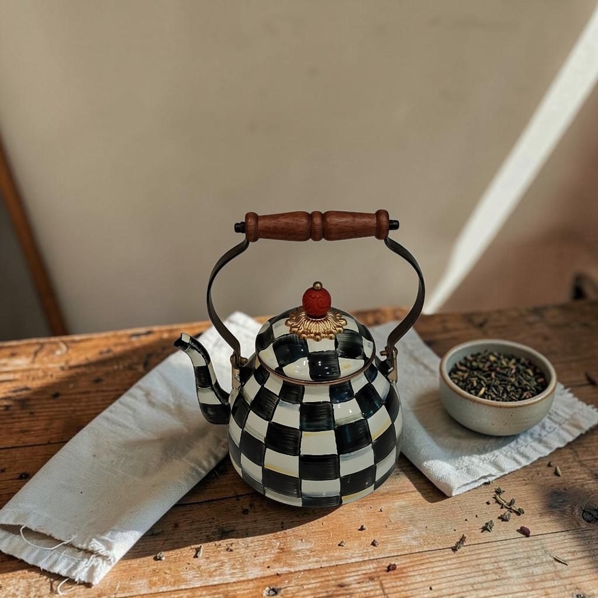 A finished Seller Studio listing image